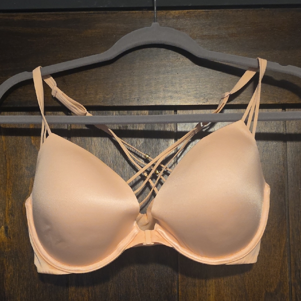 Victoria's Secret Blush Strappy Bra